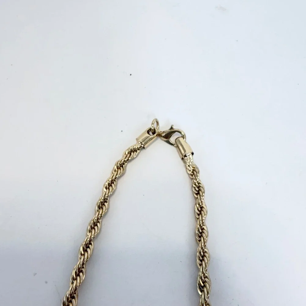 Gold Tone Rhinestone Angel Cherub Pendant Necklace 24 Inch Rope Chain Streetwear